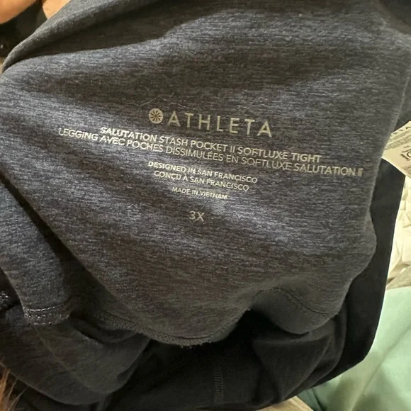 Athleta SALUTATION STASH POCKET SOFTLUXE TIGHT size 3x - Picture 8 of 8